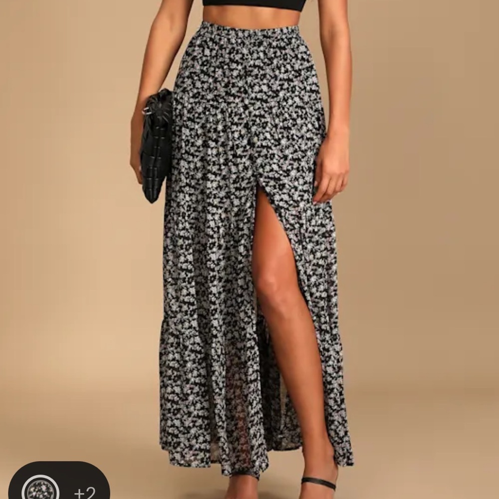 Lulu's Black & White Floral Maxi Skirt with Front Slit